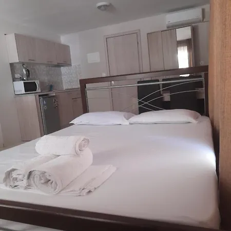 Indigo Luxury Apartments Olympiakí Aktí Chambre photo