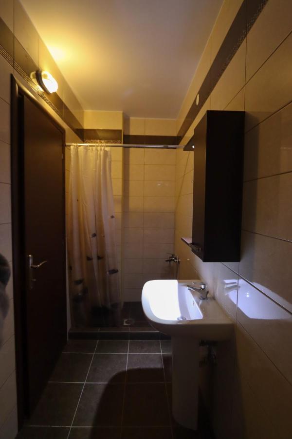 Indigo Luxury Olympiakí Aktí